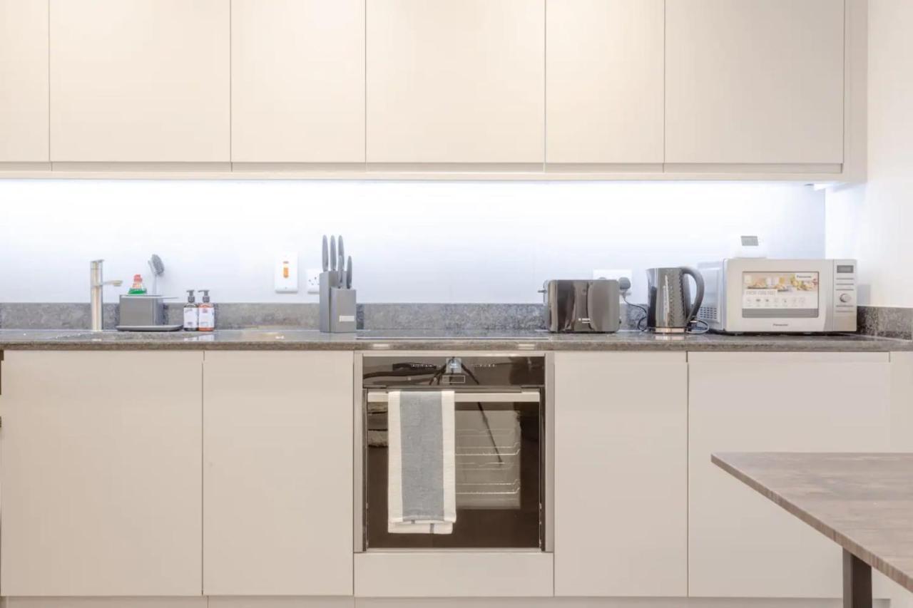 Modern Flat In The Heart Of West London Apartment Bagian luar foto